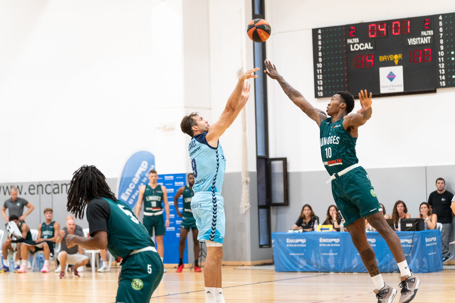 V Trofeu Encamp de bàsquet partit entre el BC MoraBanc Andorra i el Limoges CSP / Foto de: DaniSpeedy per Comú Encamp-MoraBanc Andorra