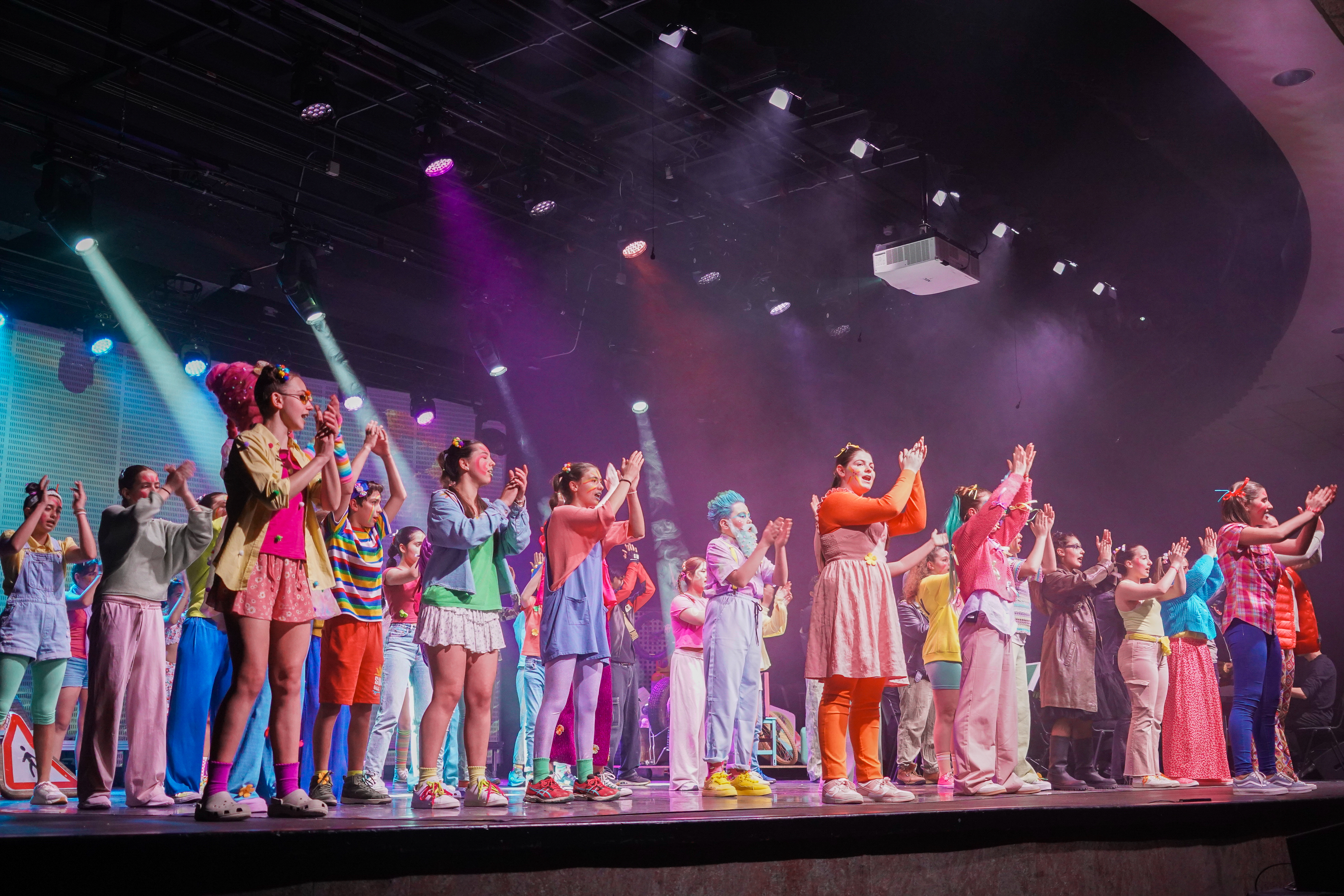 20250518 Musical L'ombra dels colors @ComuEncamp