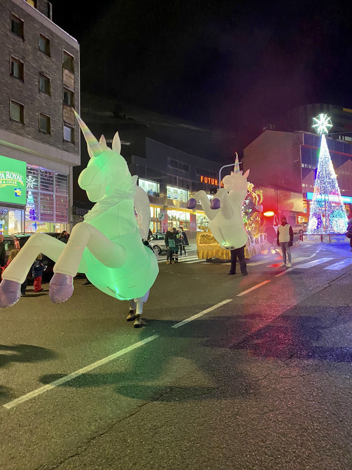 Arribada del Pare Noel a Encamp i al Pas de la Casa