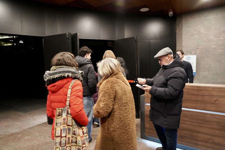 20251129 Estrena Esbart Sant Romà “Com pesa la terra”