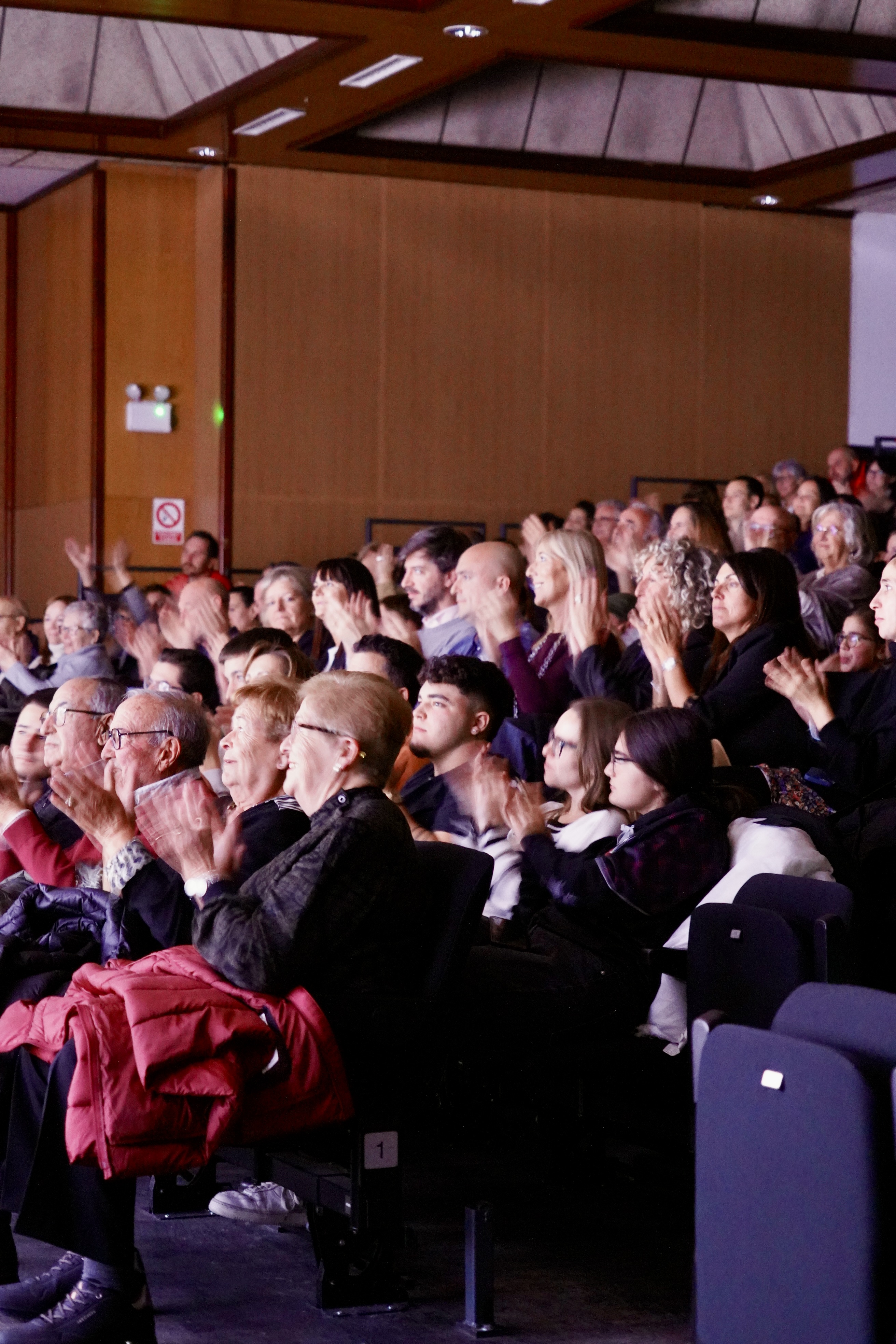 20251129 Estrena Esbart Sant Romà “Com pesa la terra”