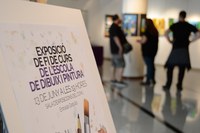 Els alumnes de les escoles artístiques omplen la sala d’exposicions del Comú d’art 