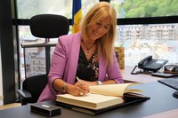 Els cònsols d'Encamp reben al nou síndic, Carles Ensenyat, i a la nova subsíndica, Sandra Codina
