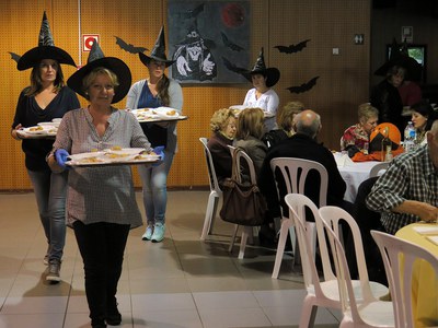 Tots Sants gent gran-004.JPG.