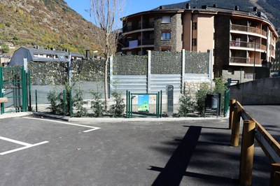 Nou aparcament de Casa Tresà.