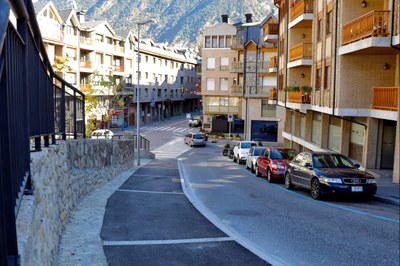 Nova voravia al carrer de la Vena.