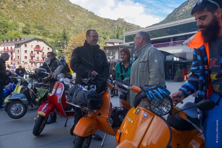 Trobada scooters. Cloenda Encamp. Foto: ComuEncamp