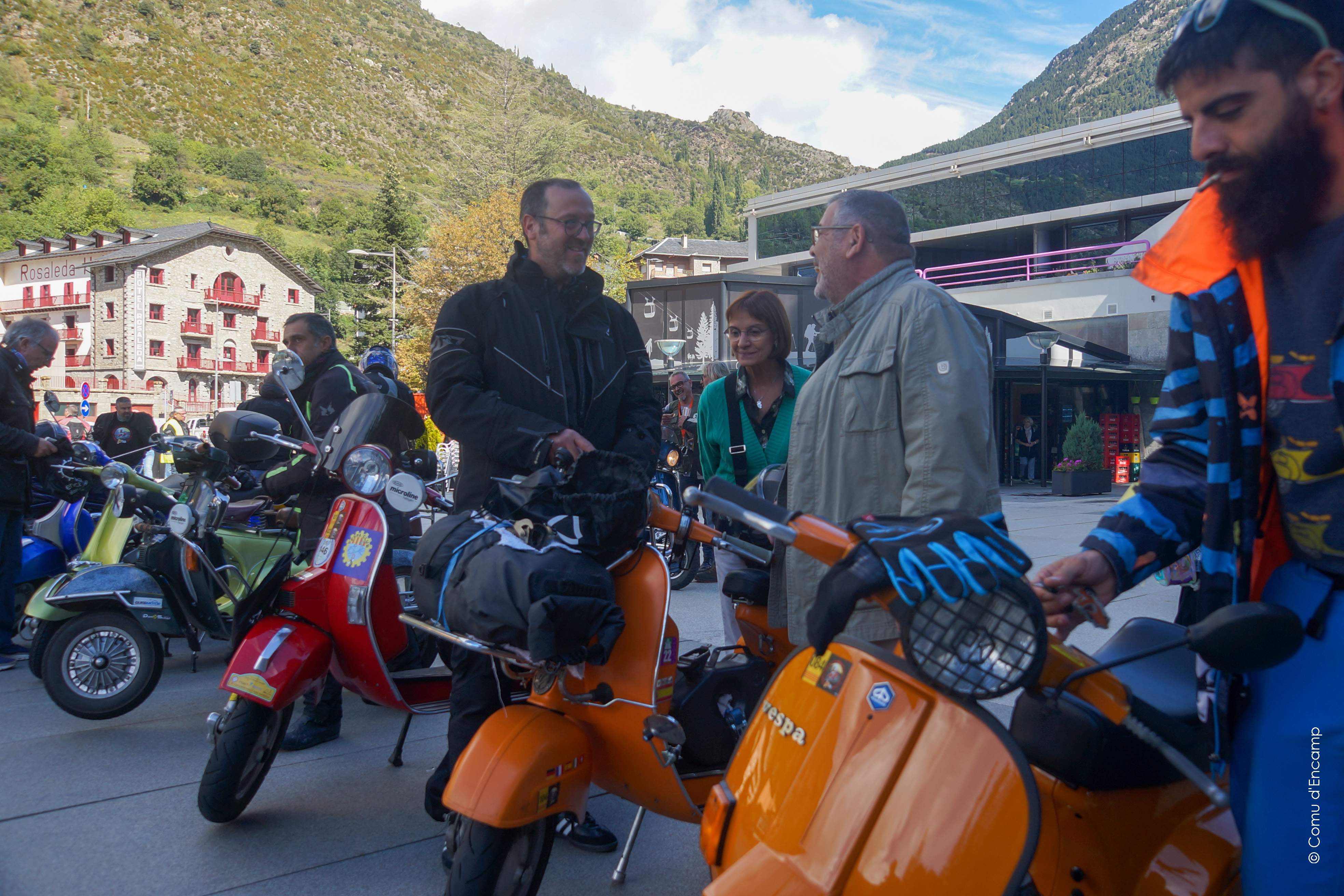 Trobada scooters. Cloenda Encamp. Foto: ComuEncamp