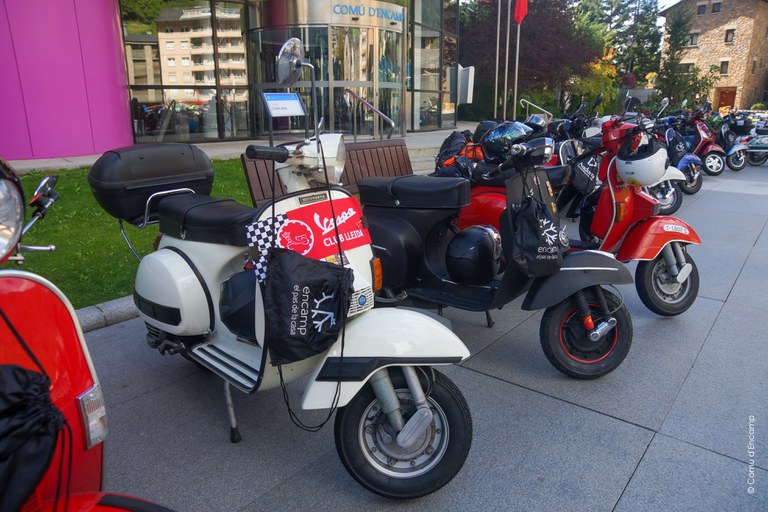 Trobada scooters. Cloenda Encamp. Foto: ComuEncamp