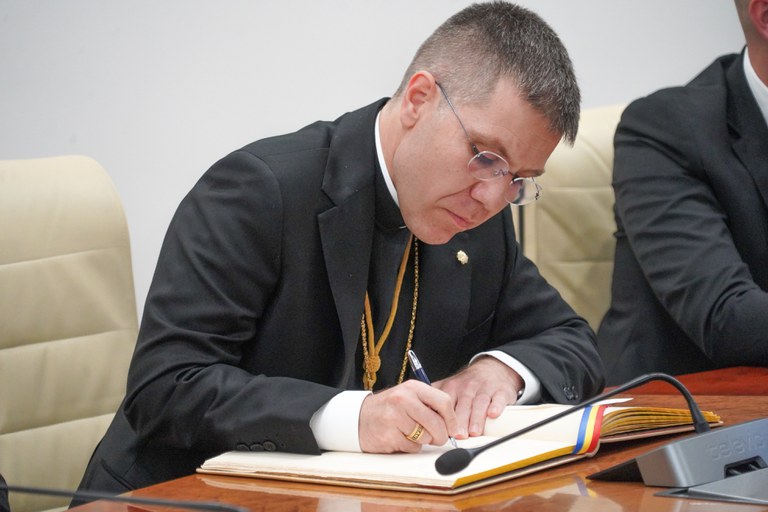 Primera visita oficial del copríncep episcopal a Encamp