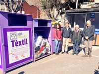 Encamp acull nous contenidors de recollida selectiva de materials tèxtils