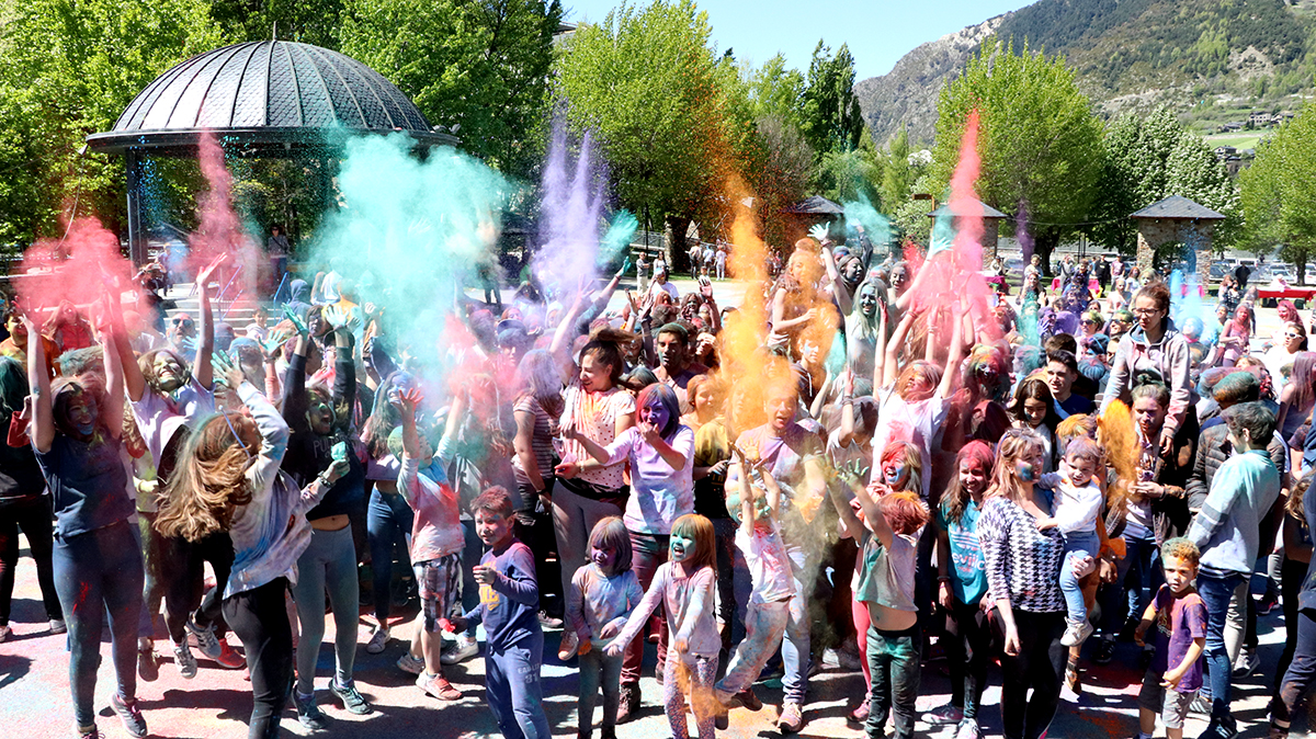 Festa Holi Encamp-014.jpg
