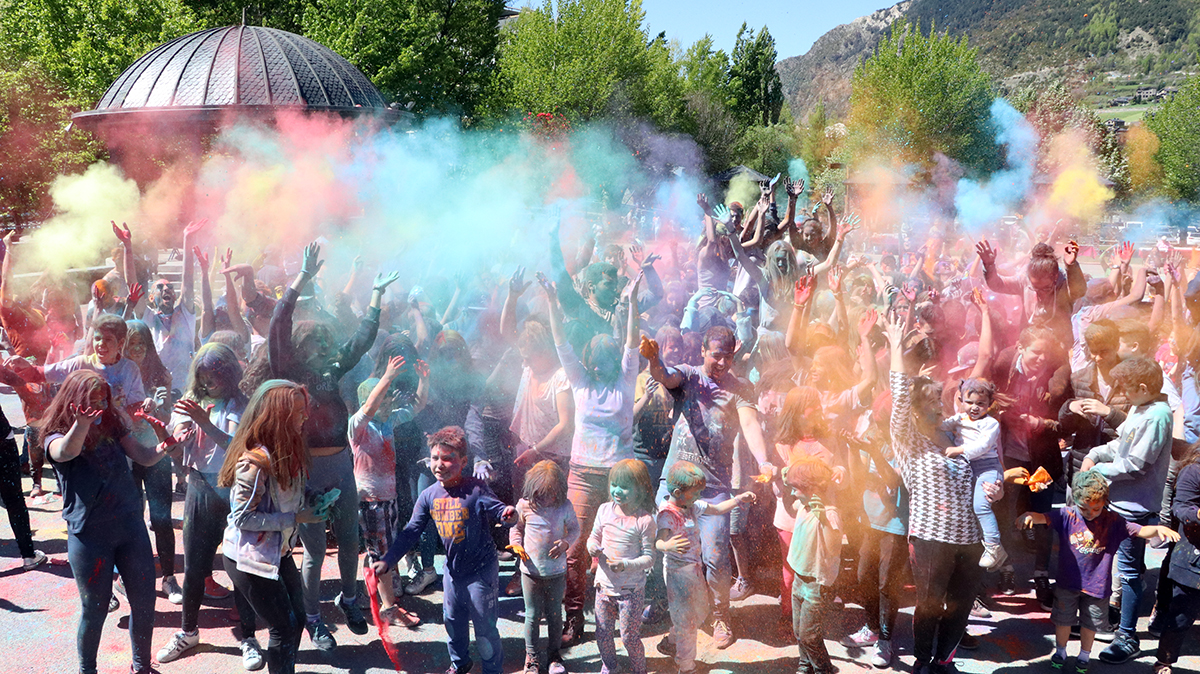 Festa Holi Encamp-016.jpg
