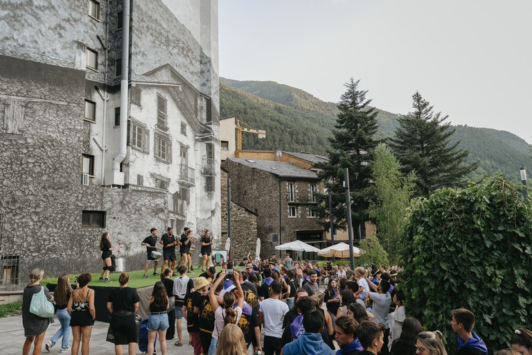20250814 Cercavila TOKEMXTU @RCaudiovisuals per ComuEncamp (45).jpg