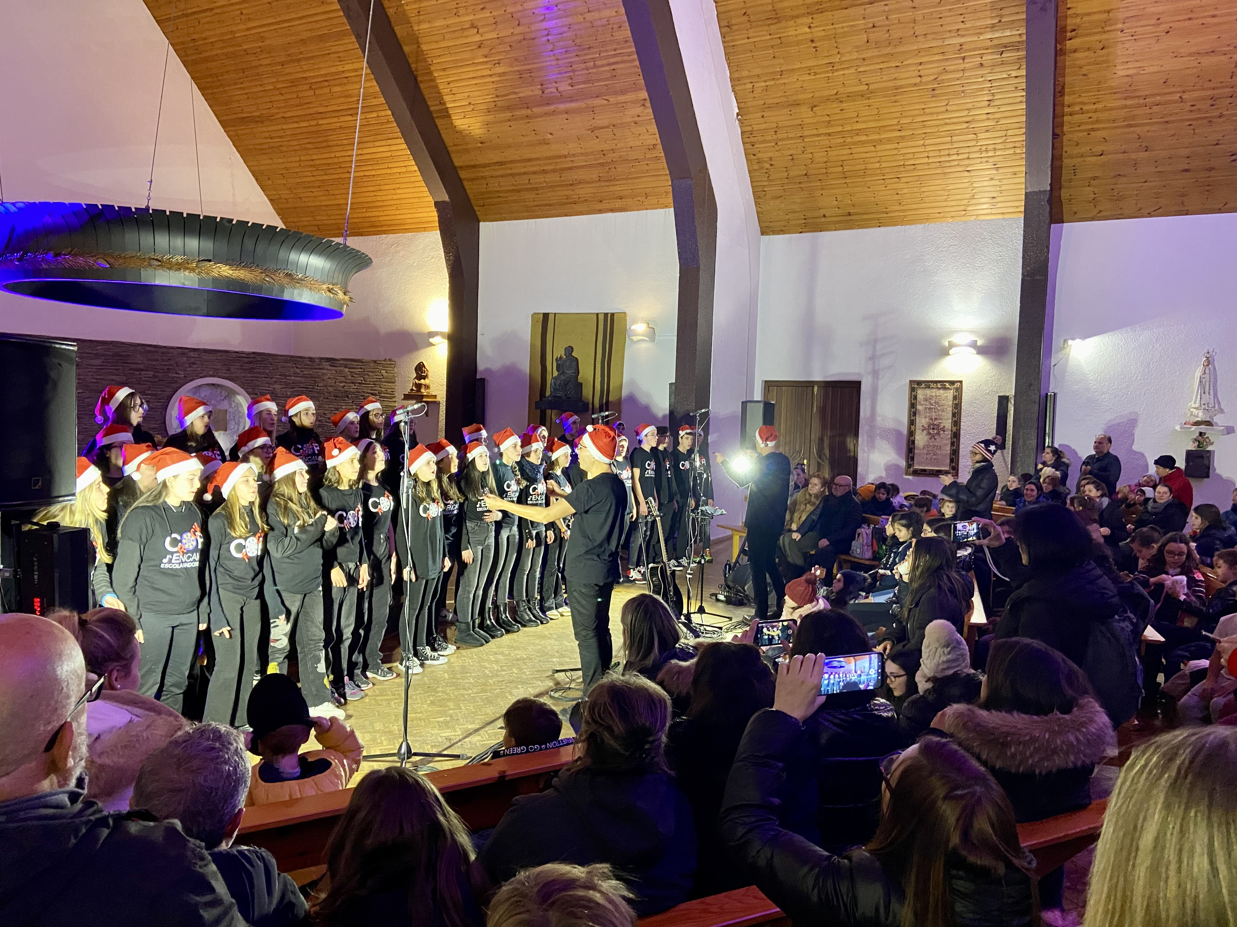 Encessa dels Llums Nadal al Pas de la Casa @ComúEncamp