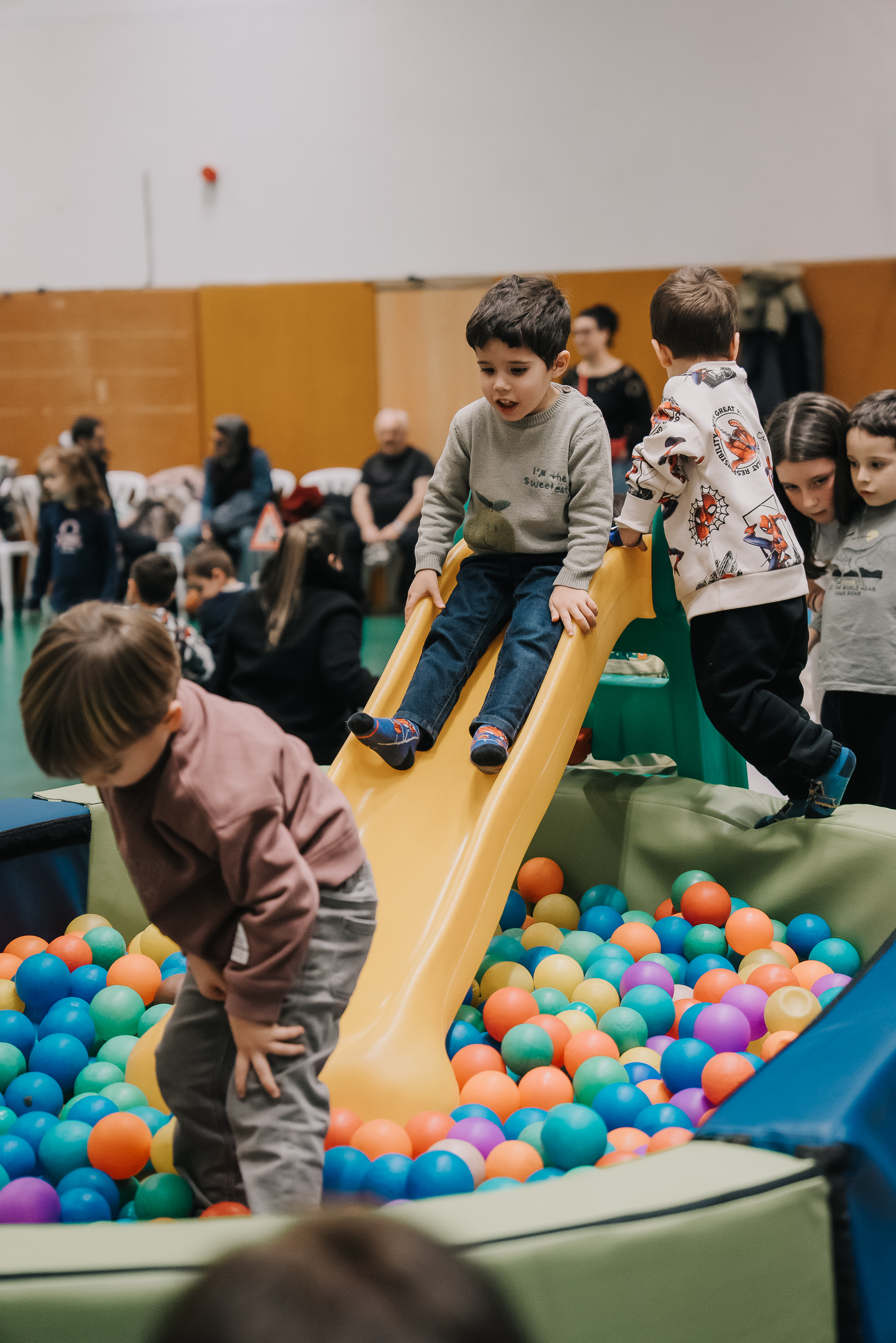 20251227 saloinfanciaencamp @RCAudiovisuals per ComuEncamp (31).jpg