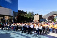 Encamp dona el tret de sortida als III Jocs Esportius de la Gent Gran amb una desfilada de banderes, els castellers i la coral de la gent gran d’Andorra  