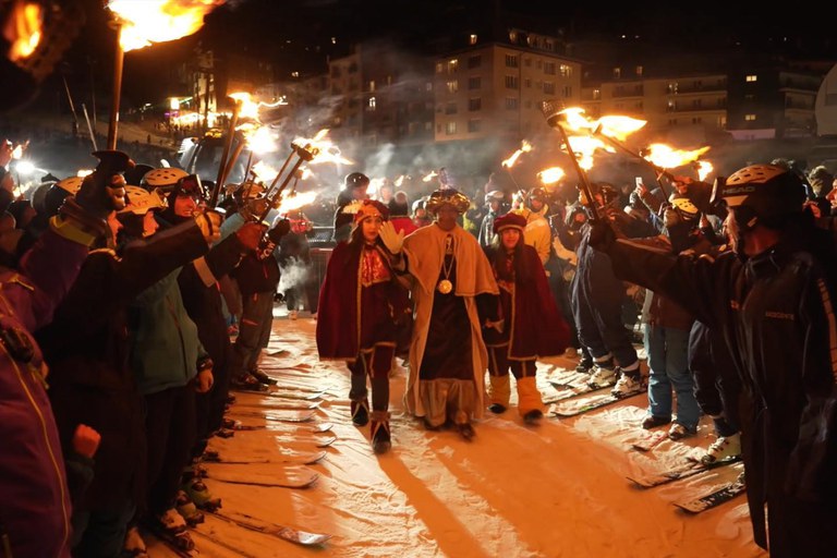 Arribada dels Reis d'Orient al Pas de la Casa. Foto de Grandvalira.