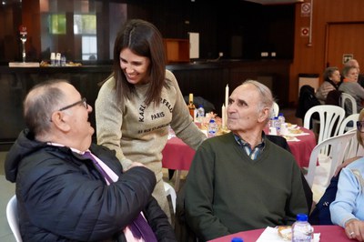 Castanyada per a la gent gran a Encamp.