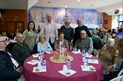 Castanyada per a la gent gran a Encamp.