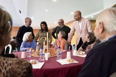 Castanyada per a la gent gran a Encamp.