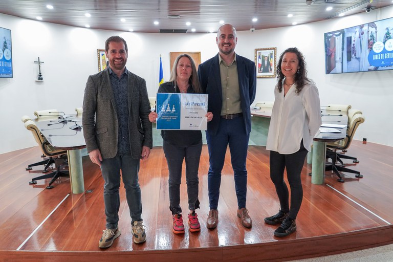 20240221 Premis concurs aparadors i decoracio de Nadal 2023 @ComuEncamp (14).jpg
