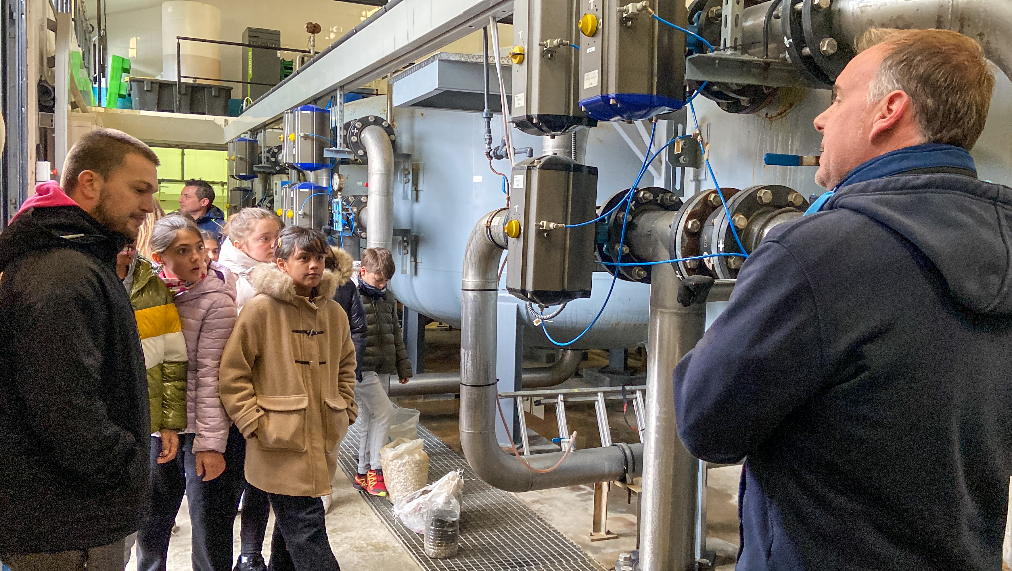 Visita escolars a l'ETAP de les Pardines.