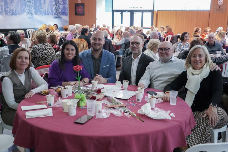 20240423 Sant Jordi Gent Gran i Taller infantil @ComuEncamp (49).jpg