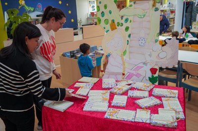 20240423 Sant Jordi Gent Gran i Taller infantil @ComuEncamp (74).jpg.