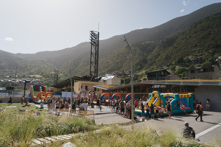20260620_ESPECTACLE INFANTIL ATRAPASOMNIS + INFLABLES  - 3.jpg
