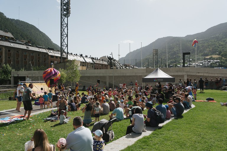 20260620_ESPECTACLE INFANTIL ATRAPASOMNIS + INFLABLES  - 8.jpg