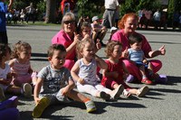 FOTONOTÍCIA - L'espectacle Boti-boti fa bellugar els malucs a petits i grans