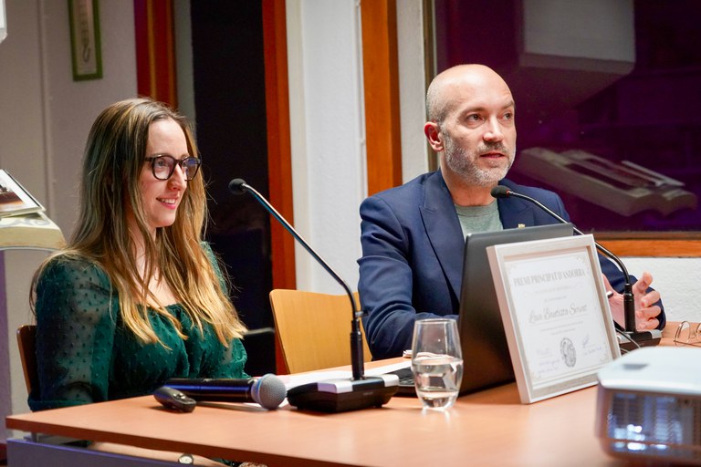 Presentació del treball 'L'Evolució del Carnaval' a la biblioteca comunal