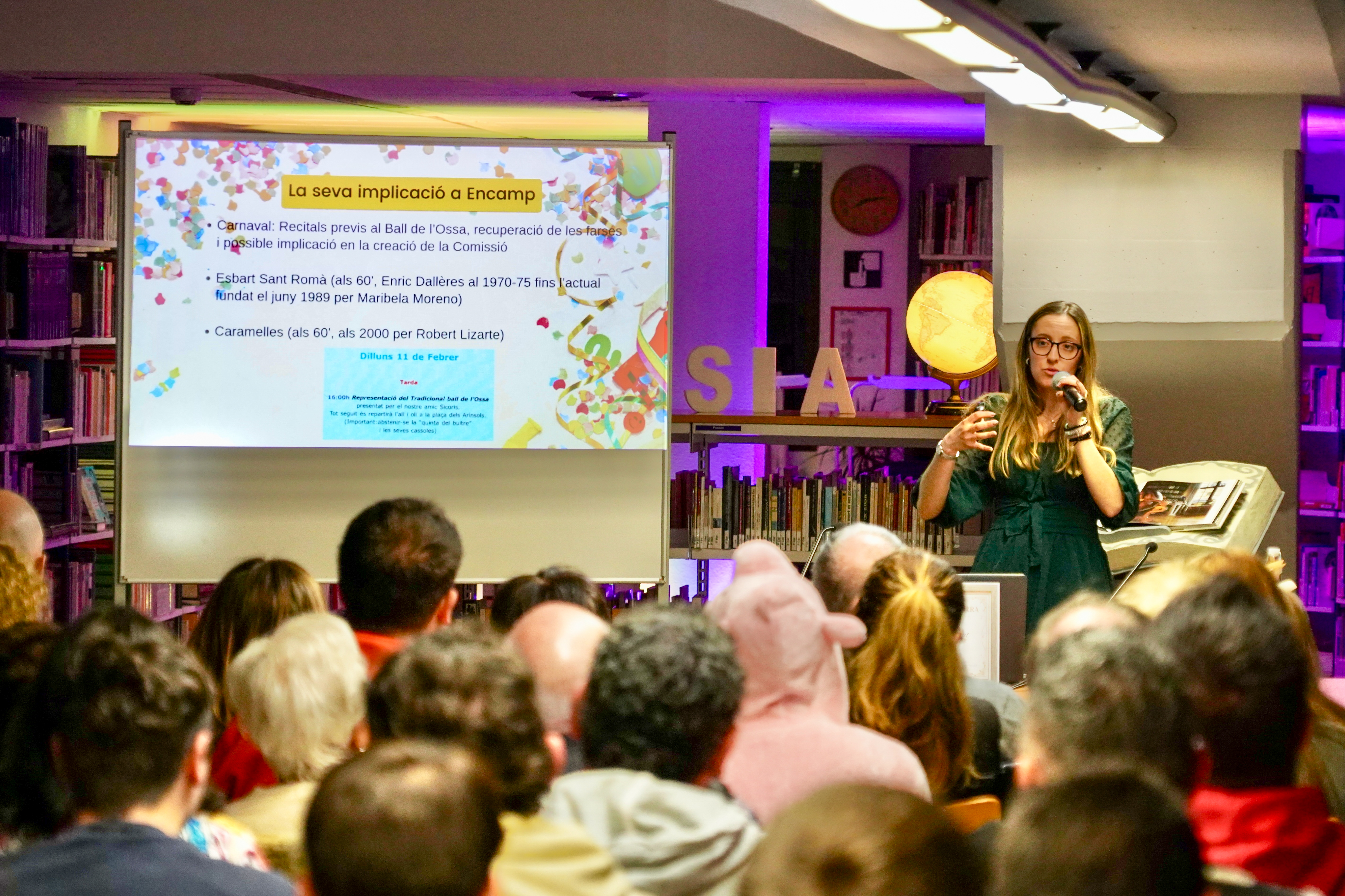 Presentació del treball 'L'Evolució del Carnaval' a la biblioteca comunal