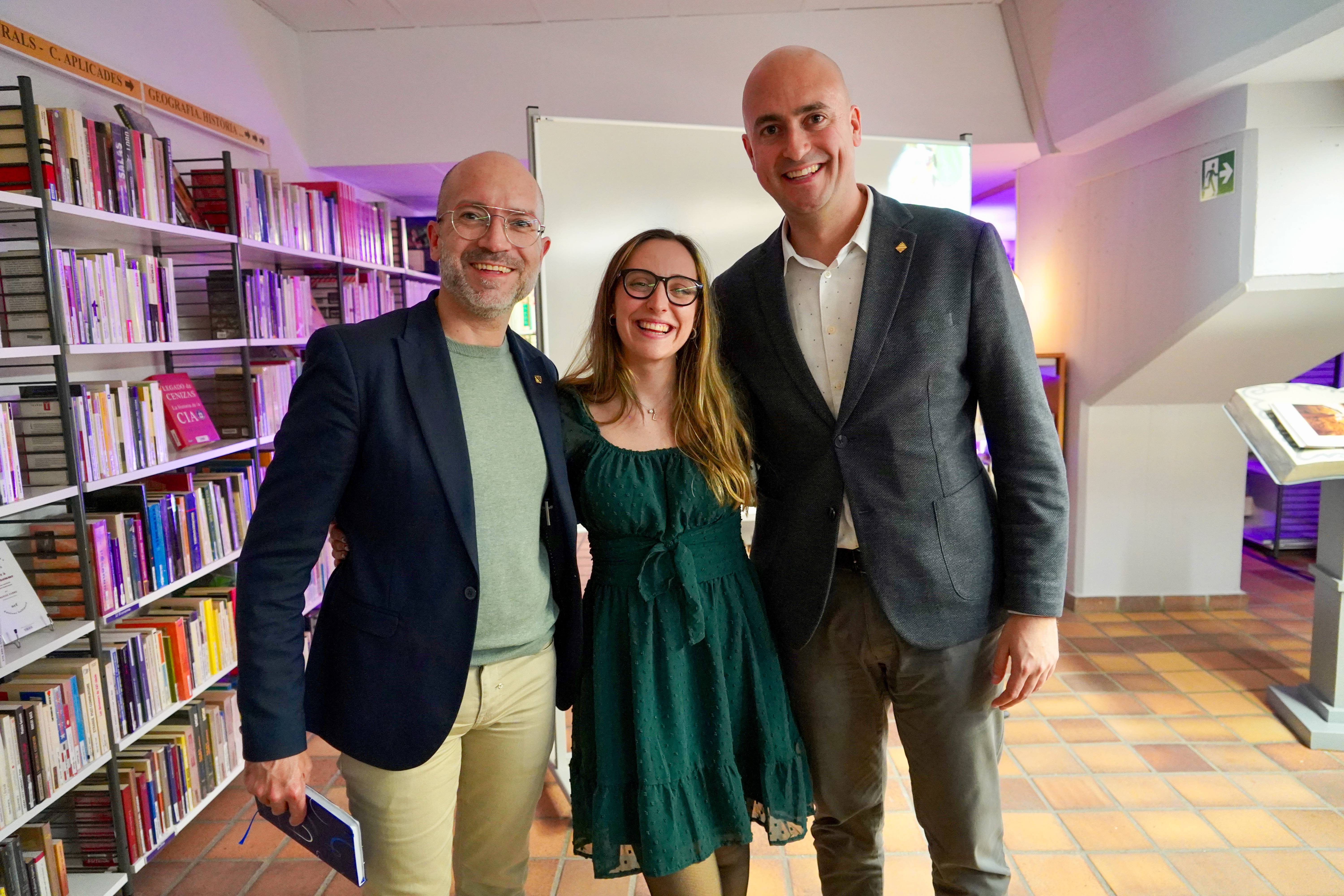 Presentació del treball 'L'Evolució del Carnaval' a la biblioteca comunal