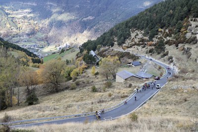 Homenatge al ciclista Sepp Kuss per part del comú d'Encamp.