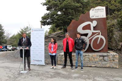 Inauguració escultura del ciclisme a la collada de Beixalís, Encamp..