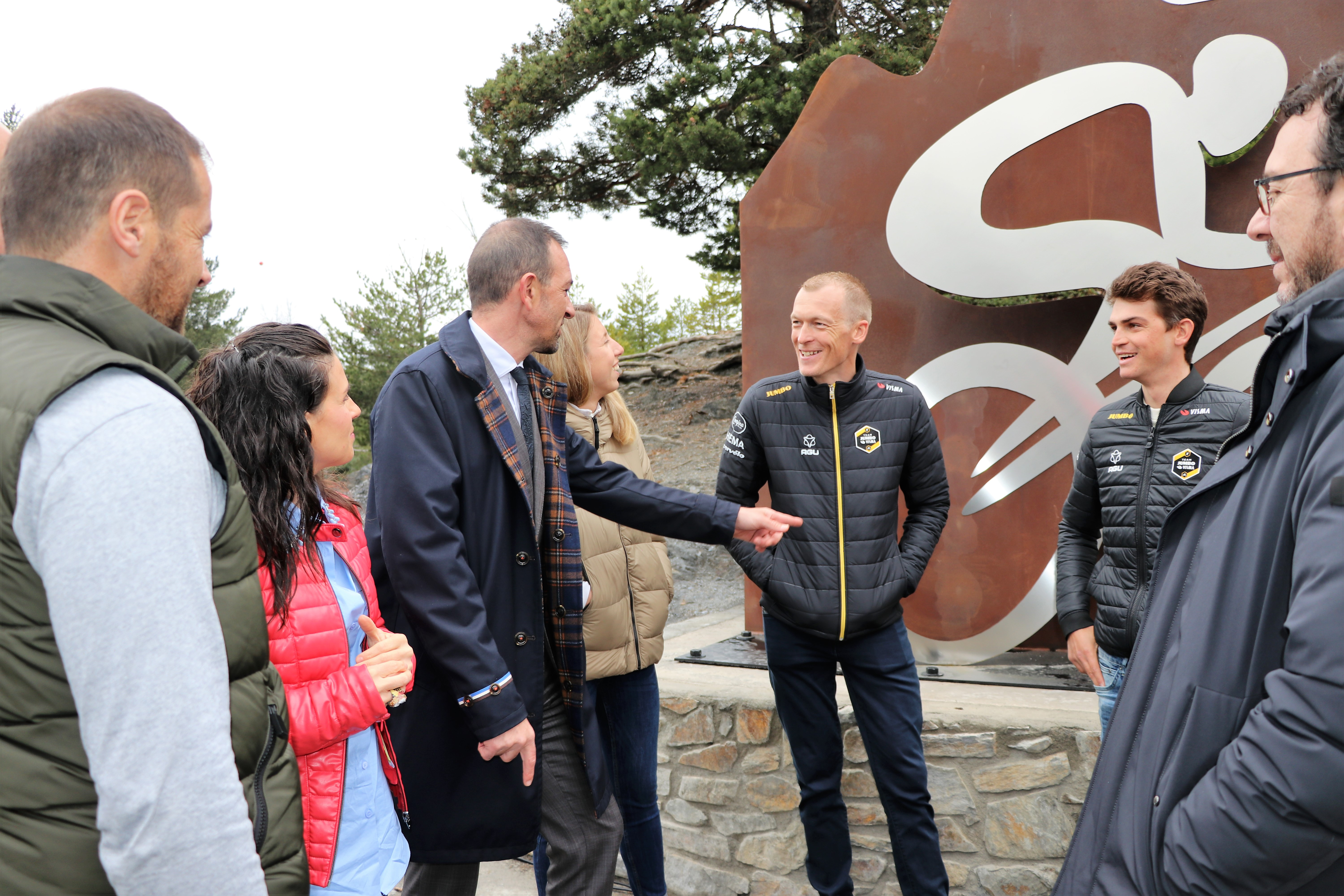 Inauguració escultura del ciclisme a la collada de Beixalís, Encamp.