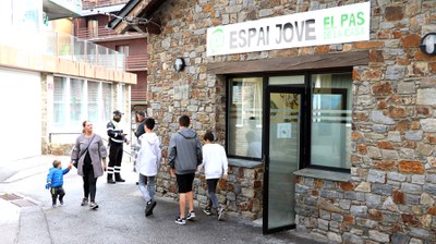 Espai Jove Pas-002.JPG.