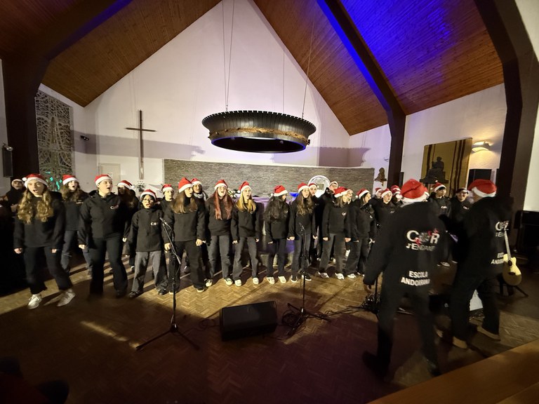 20251201 Encesa llums Pas de la Casa ComuEncamp (12).jpg