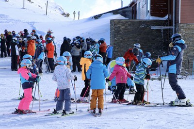 Cloenda escola de neu Comú d'Encamp.