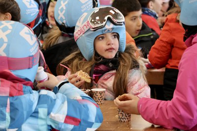 Cloenda escola de neu Comú d'Encamp.