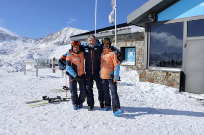 Cloenda escola de neu Comú d'Encamp.