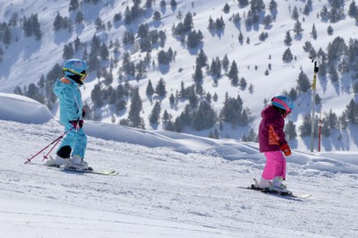 Cloenda escola de neu Comú d'Encamp.