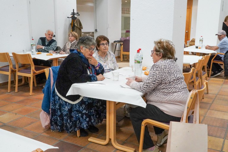 20250515 visita nou espai menjador i oci gent gran Encamp @ComuEncamp (15).jpg