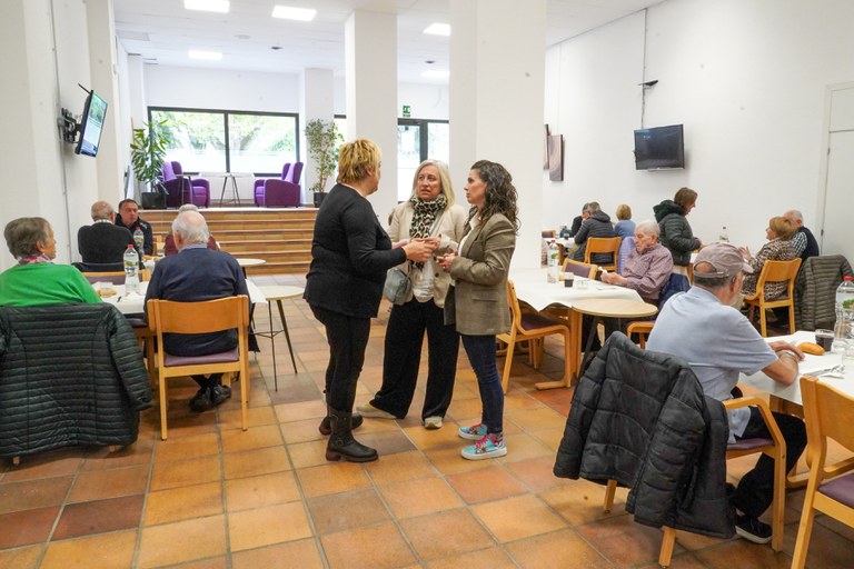 20250515 visita nou espai menjador i oci gent gran Encamp @ComuEncamp (18).jpg
