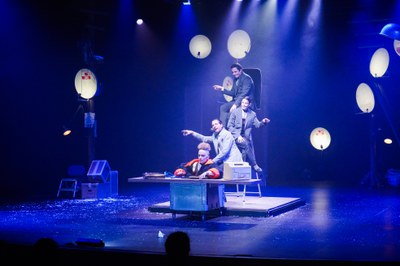 Obra teatral L'Anorak @ComuEncamp.