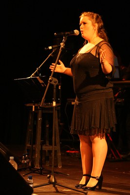 adele-002.jpg.