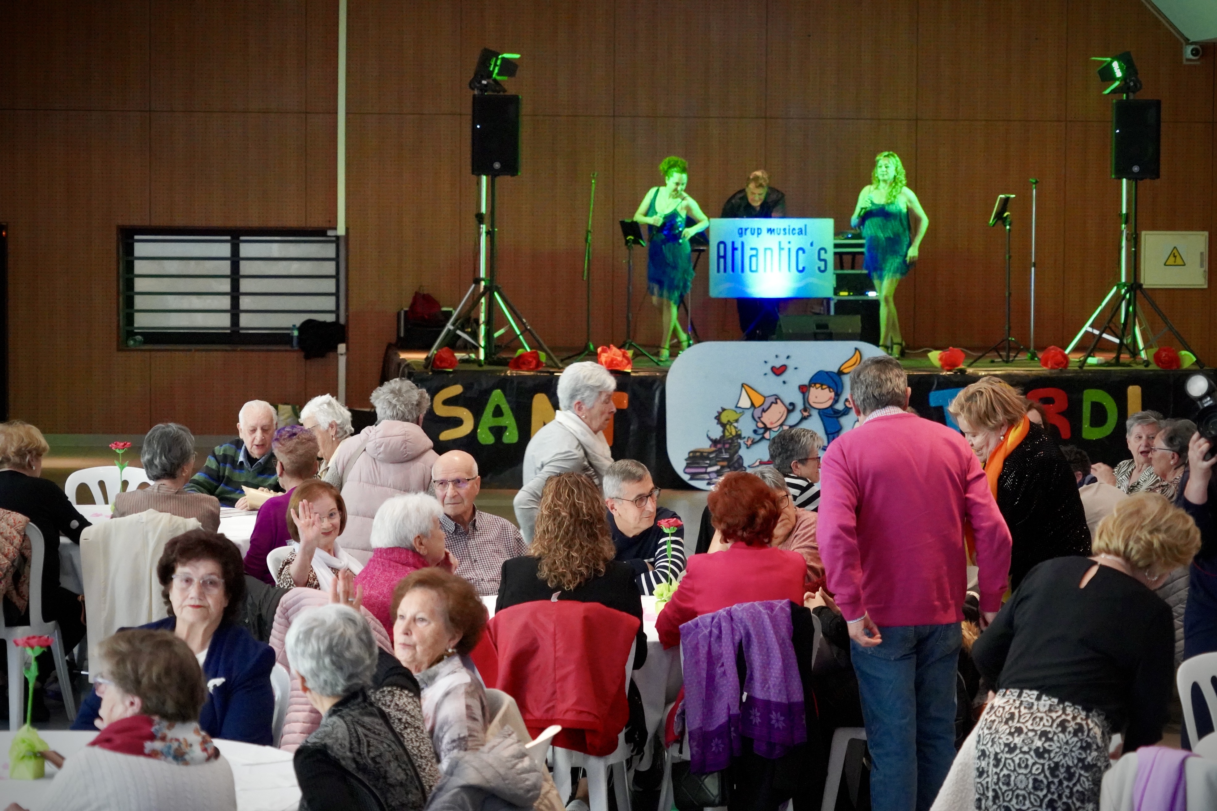 20250423 Sant Jordi gent gran Encamp @ComuEncamp (13).jpg