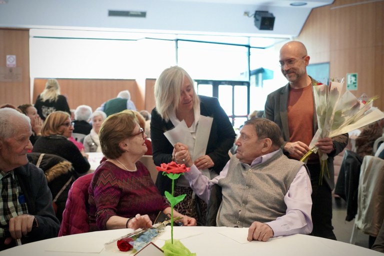 20250423 Sant Jordi gent gran Encamp @ComuEncamp (55).jpg